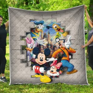 0 Disney Quilt  Quilt